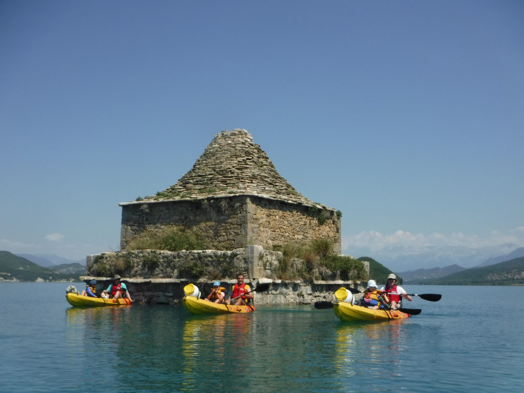casa rural y kayak